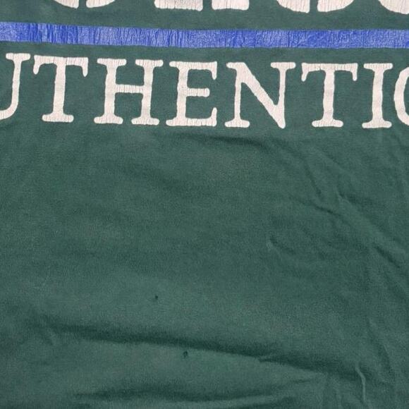 Green guess cotton streetwear tee with a few flaws (L) - Picture 4 of 6